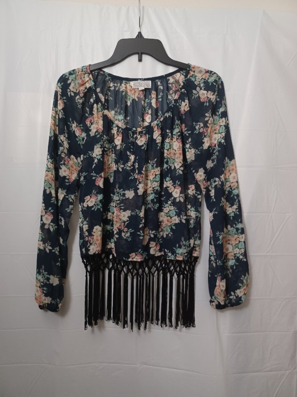 LUCCA COUTURE FLORAL PRINT SHEER FRINGE HEM BLOUSE SIZE SMALL